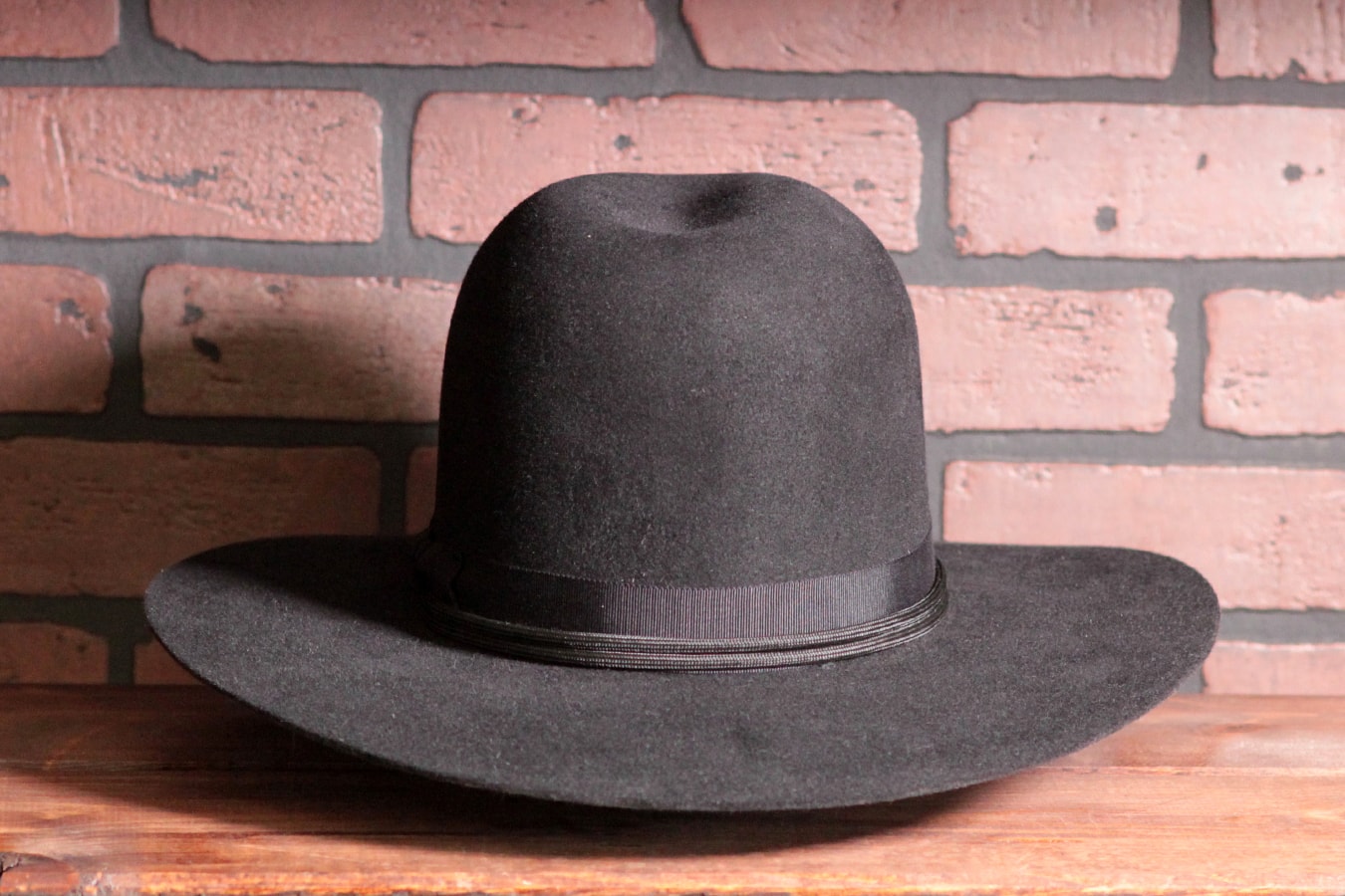 Sophisticated Garment with a Clean Classic Look