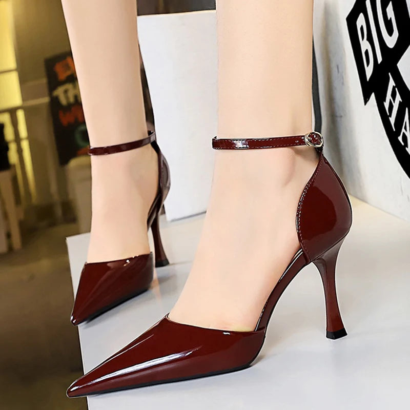 Beautifully Finished Heels in a Timeless Design