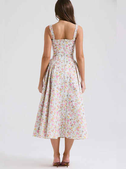 Classic Vintage & Enduringly Stylish Dress