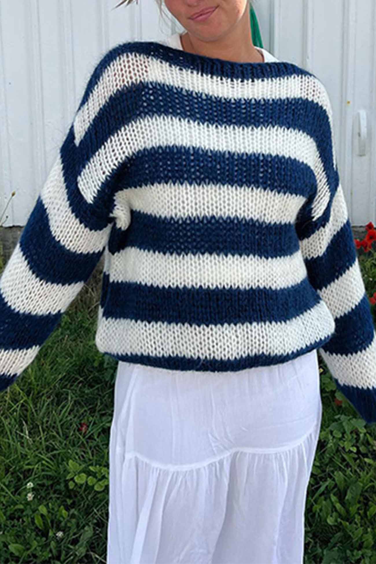 Effortlessly Elegant Sweater with a Timeless Design