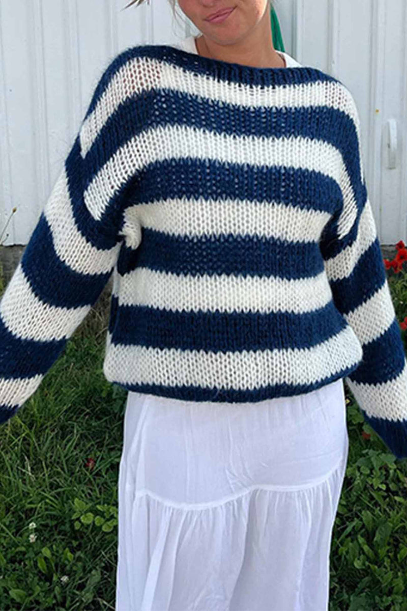 Effortlessly Elegant Sweater with a Timeless Design