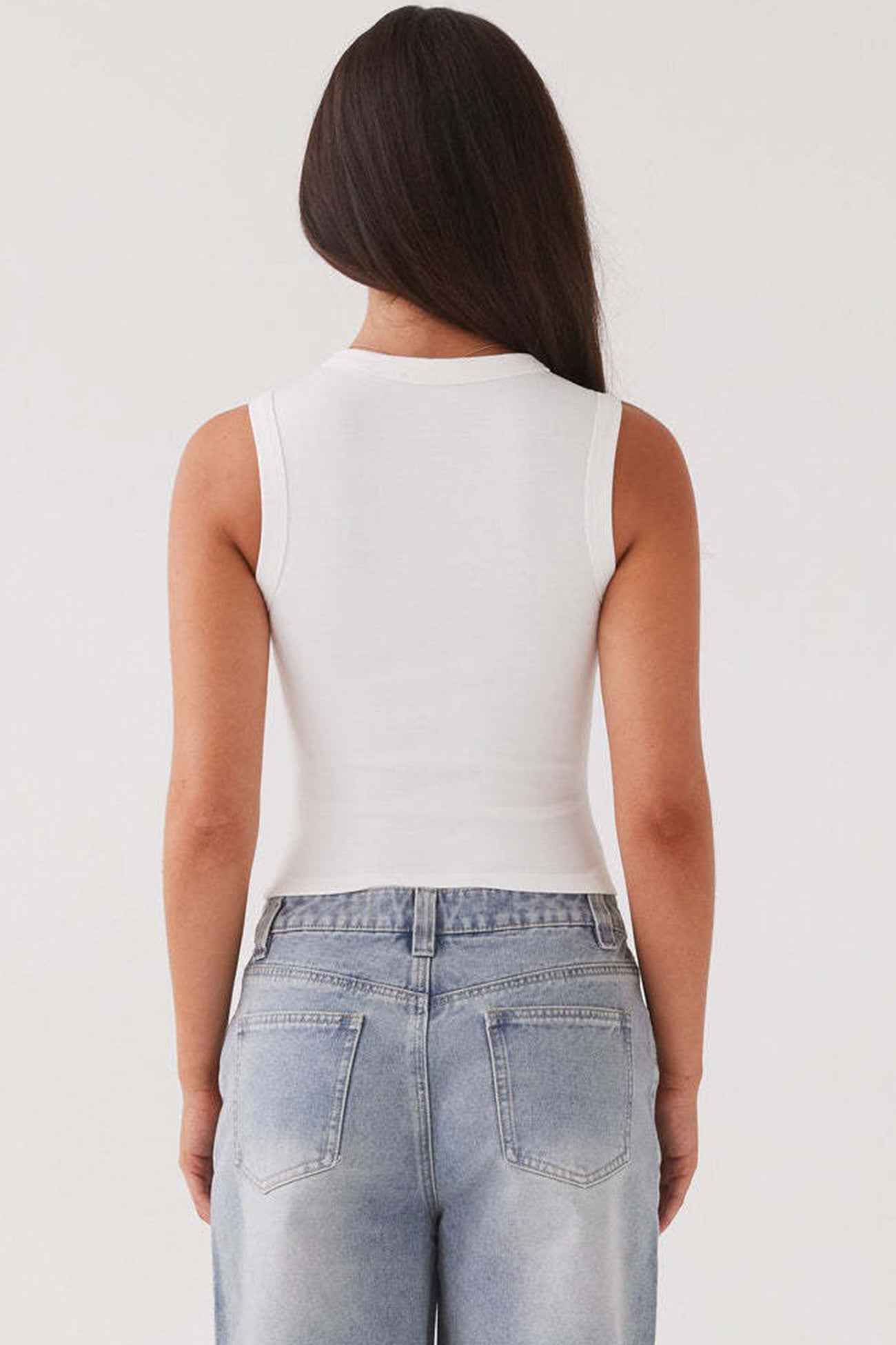 Effortlessly Elegant Top with a Timeless Design