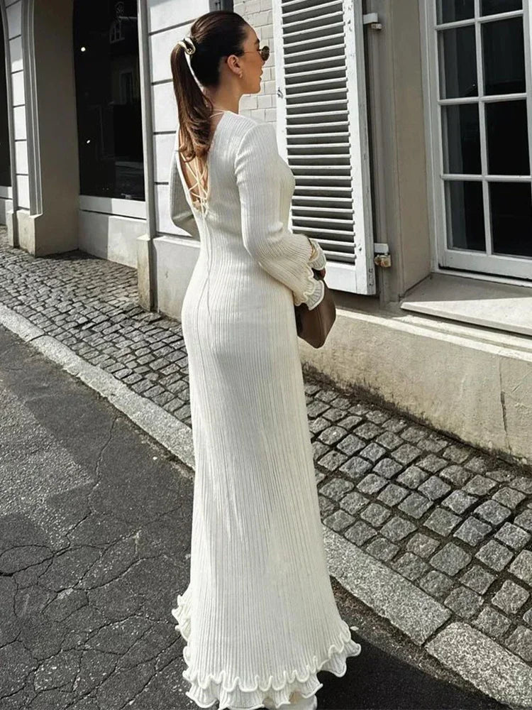 Beautifully Crafted Dress in a Classic Style