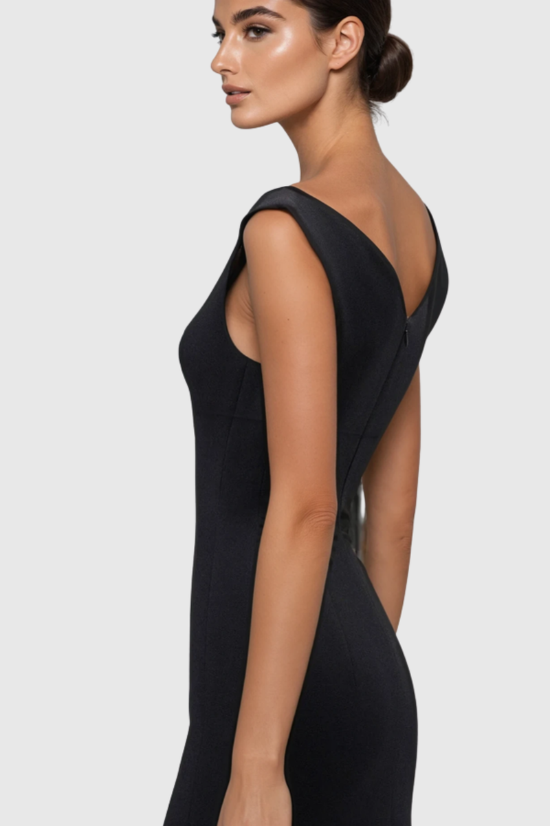 Polished Dress with an Effortless Classic Look