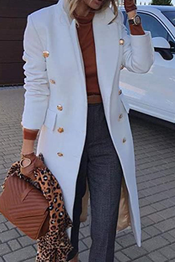 Effortlessly Elegant Coat with a Timeless Design