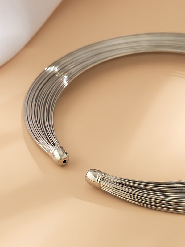 Effortlessly Elegant Garment with a Timeless Design
