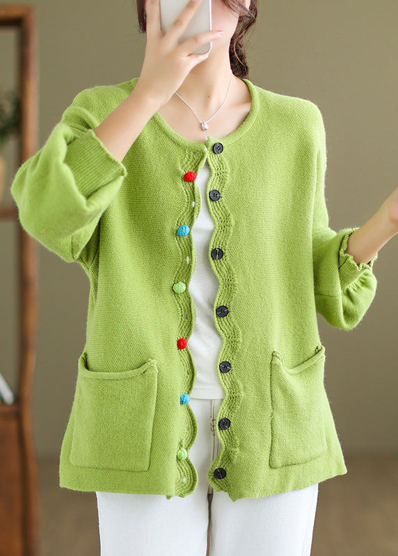 Effortlessly Elegant Coat with a Timeless Design