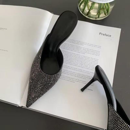 Polished Heels with an Effortless Classic Look