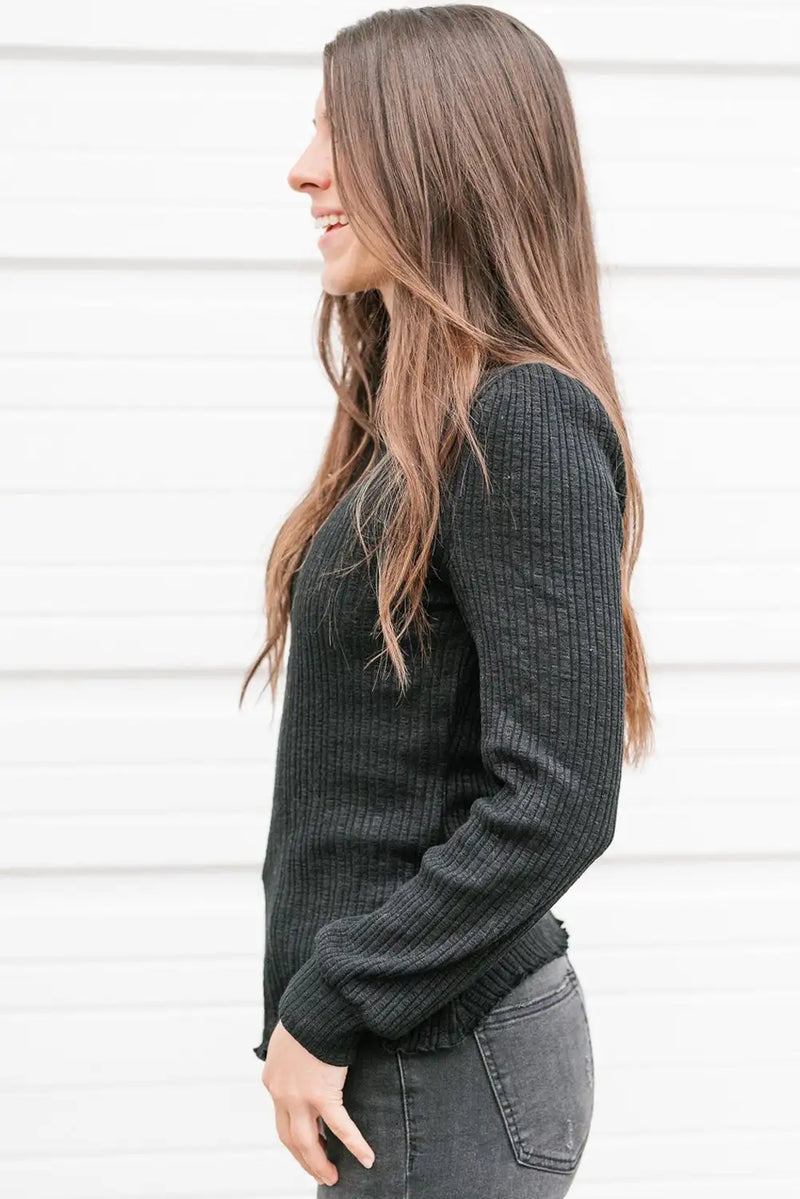 Effortlessly Elegant Top with a Timeless Design