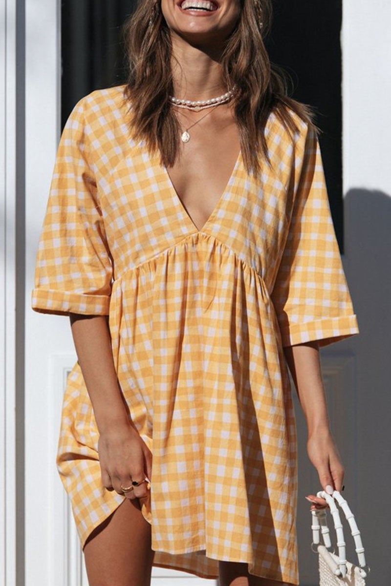 Sophisticated Dress with a Clean Classic Look