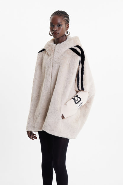 Gracefully Styled Jacket for Any Occasion