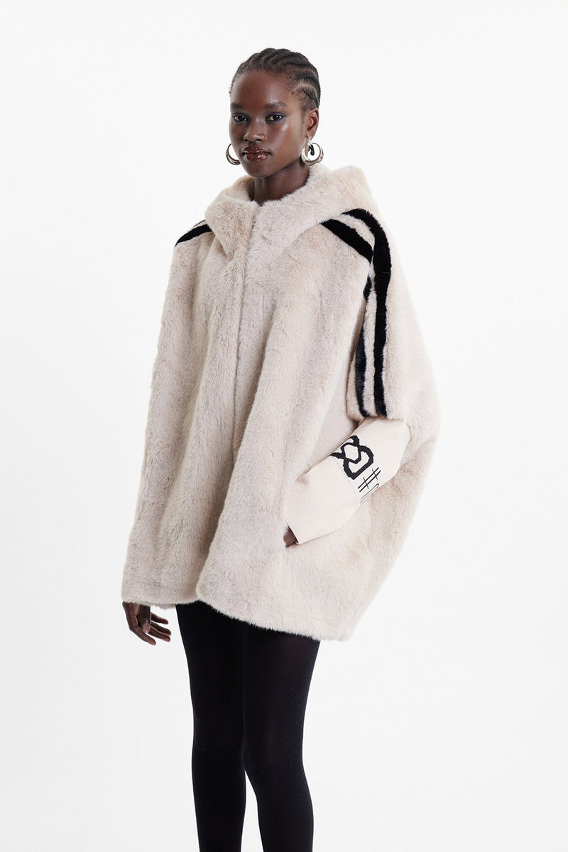 Gracefully Styled Jacket for Any Occasion