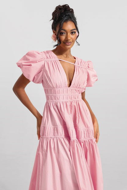Sophisticated Dress with a Clean Classic Look