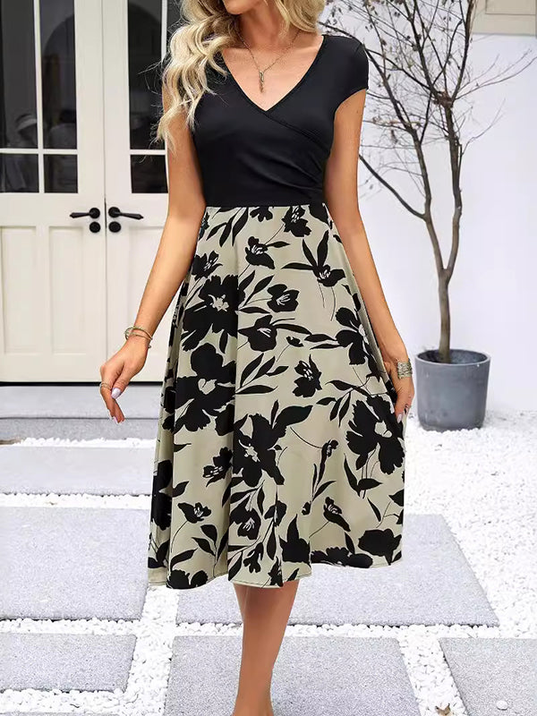 Well Tailored Dress with a Graceful Silhouette