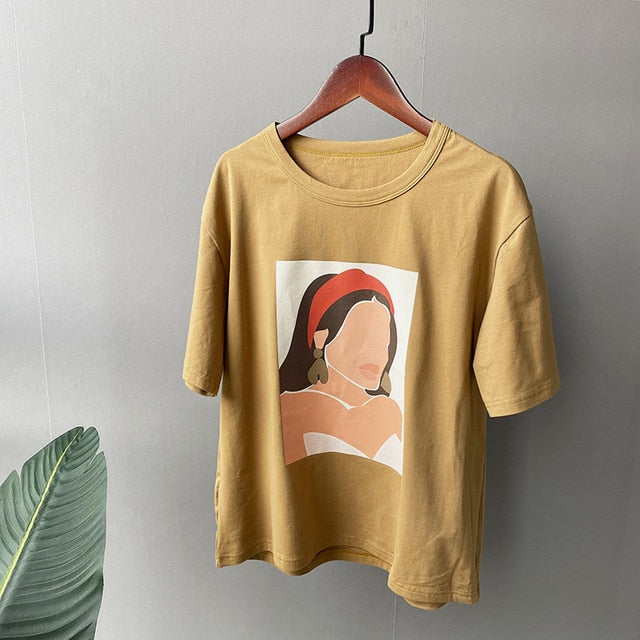 Classic Vintage T-Shirt with a Flattering Fit