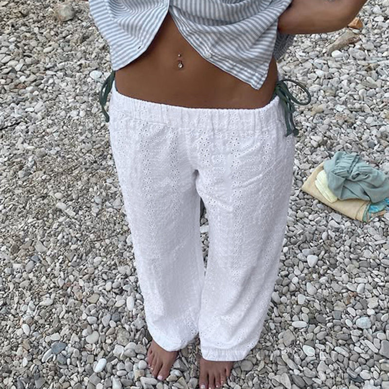 Well Tailored Pants with a Graceful Silhouette