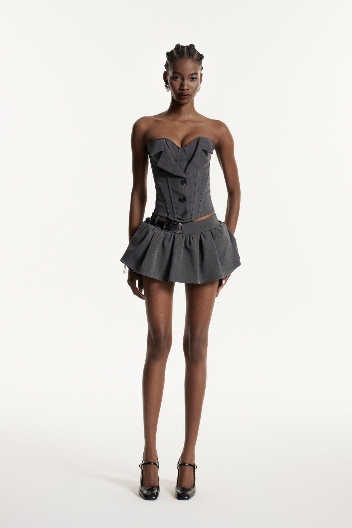 Effortlessly Elegant Garment with a Timeless Design