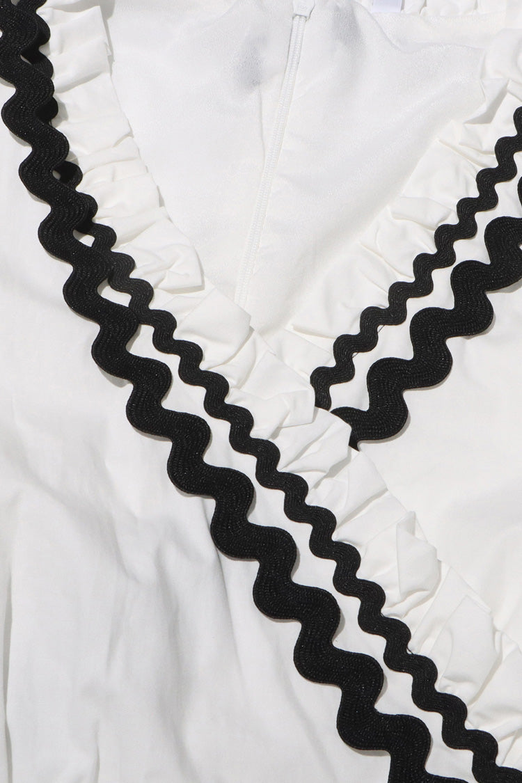 Gracefully Styled Dress for Any Occasion