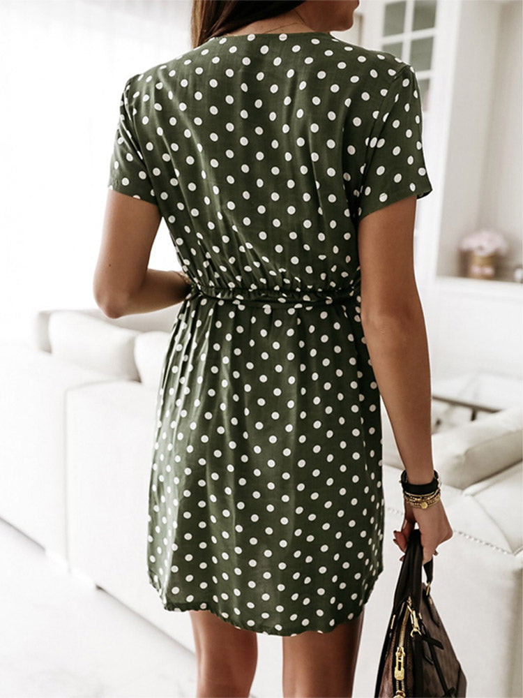 Gracefully Styled Dress for Any Occasion