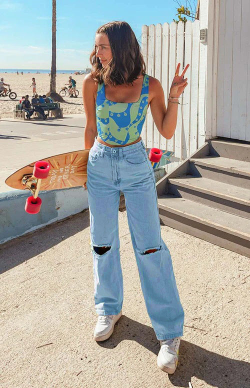 Effortlessly Elegant Trousers with a Timeless Design