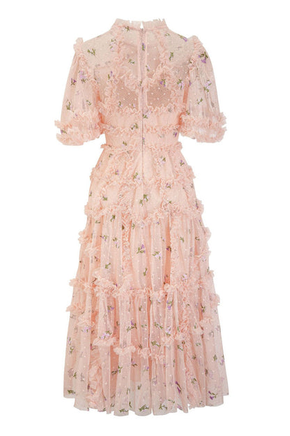 Beautifully Finished Dress in a Timeless Design