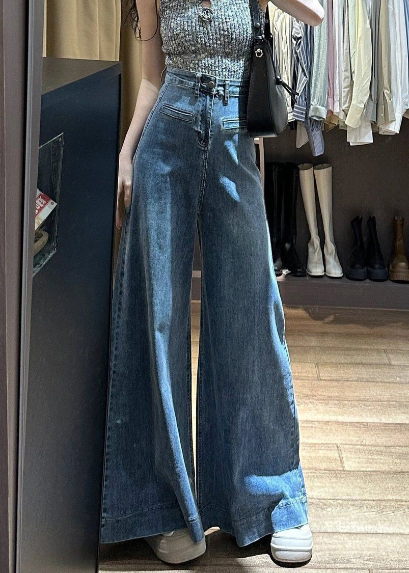 Classic Vintage Pants with a Flattering Fit