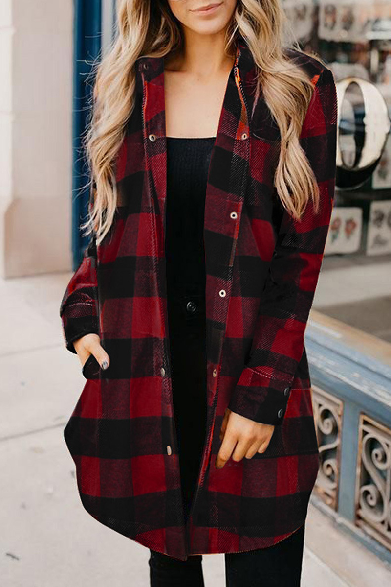 Sophisticated Blouse with a Clean Classic Look