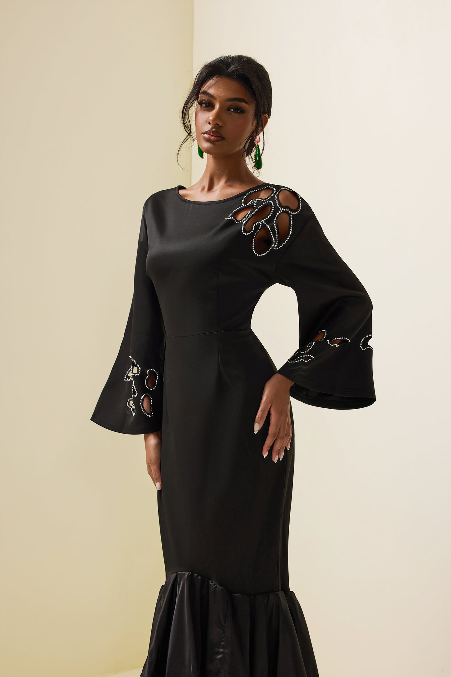 Sophisticated Dress with a Clean Classic Look