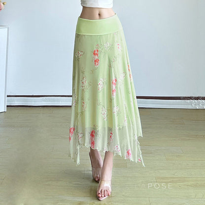 Effortlessly Elegant Garment with a Timeless Design