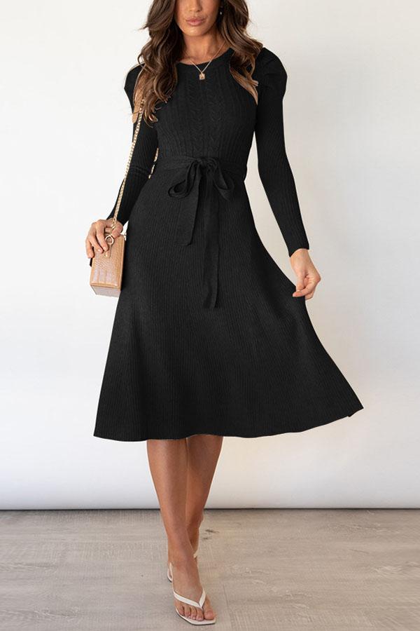 Sophisticated Dress with a Clean Classic Look