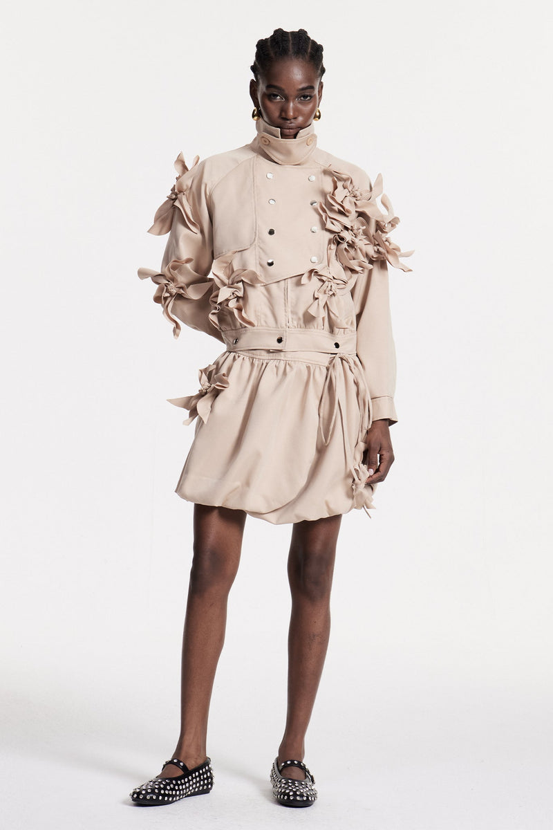 Sophisticated Garment with a Clean Classic Look
