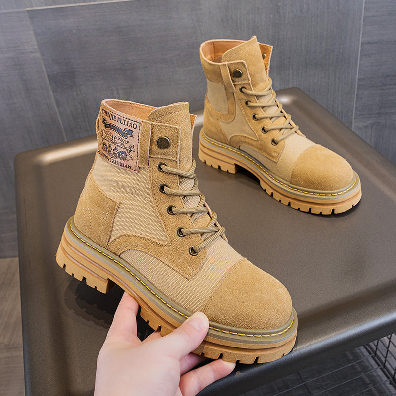 Polished Boots with an Effortless Classic Look