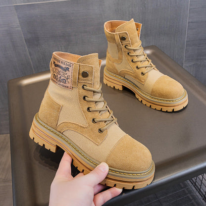 Polished Boots with an Effortless Classic Look