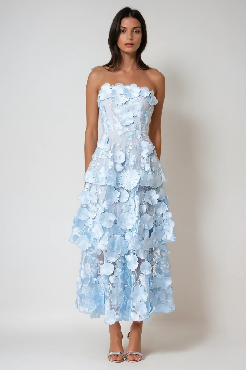 Beautifully Finished Dress in a Timeless Design