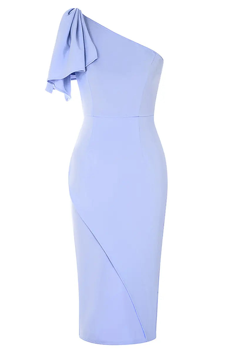 Well Tailored Dress with a Graceful Silhouette