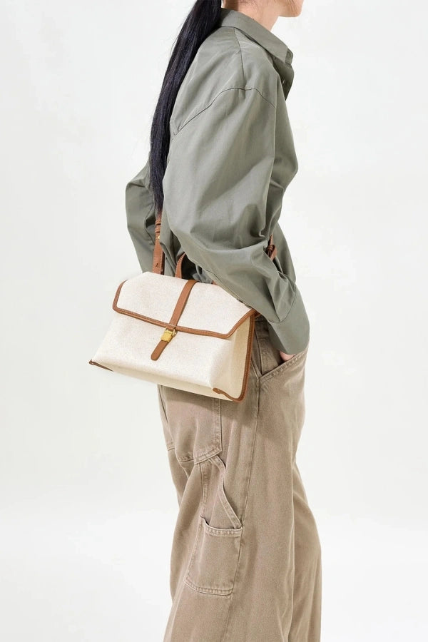 Effortlessly Elegant Bag with a Timeless Design