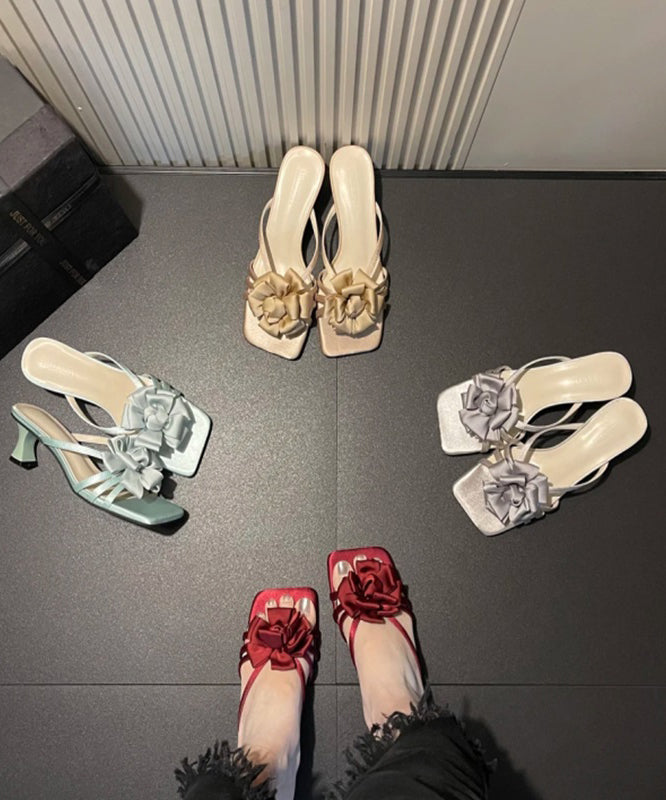 Beautifully Finished Heels in a Timeless Design