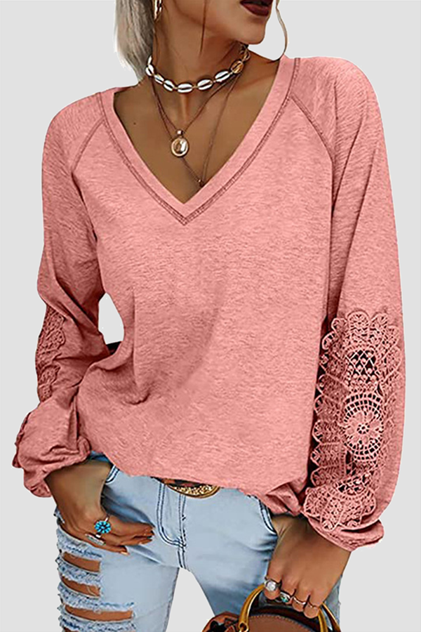 Well Tailored T-Shirt with a Graceful Silhouette