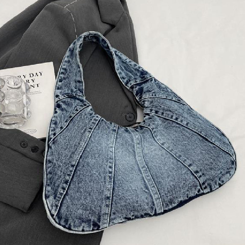 Well Tailored Bag with a Graceful Silhouette