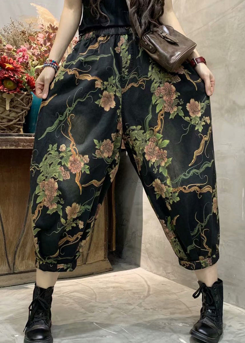 Effortlessly Elegant Pants with a Timeless Design