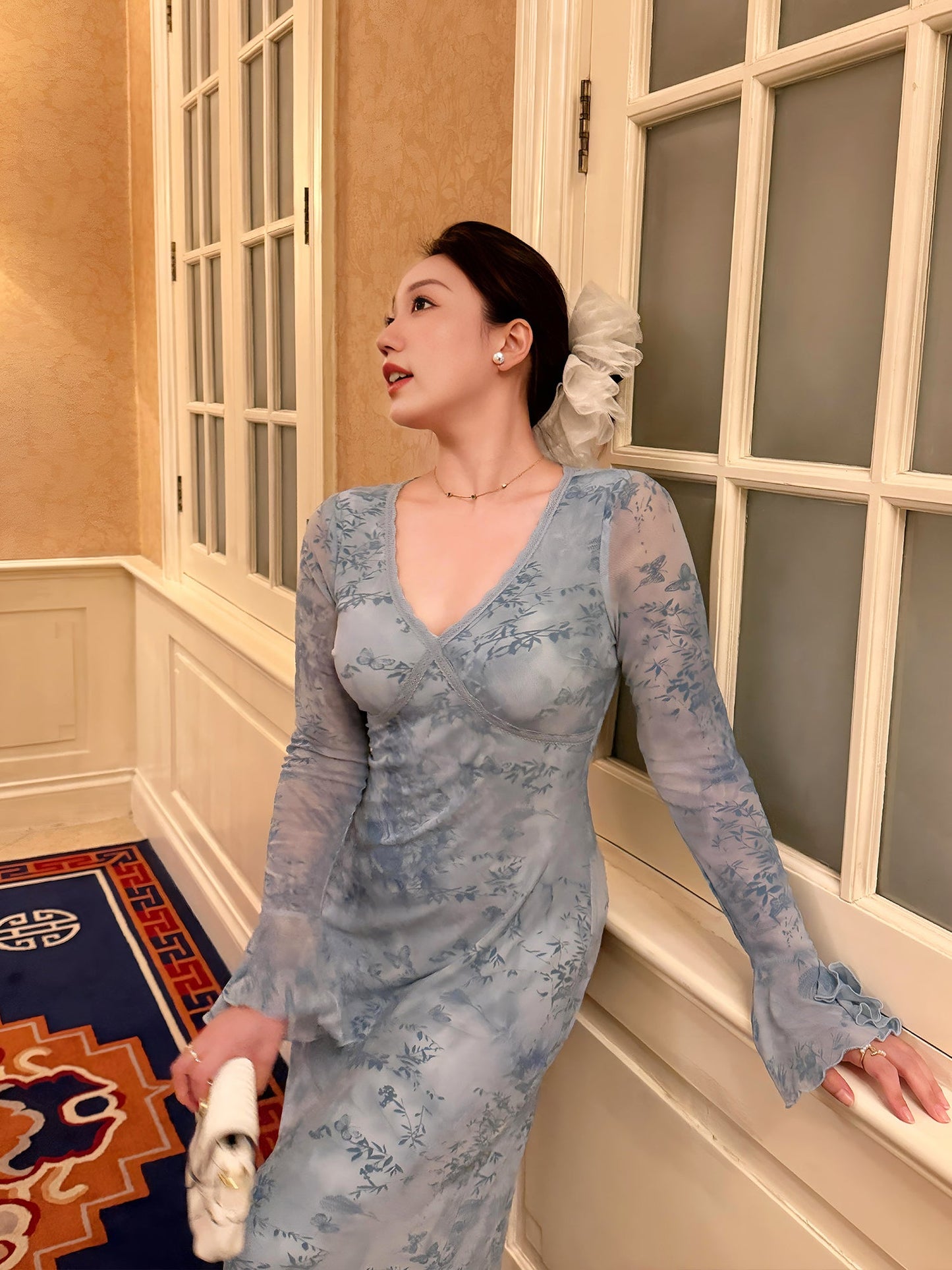 Classic Vintage Dress with a Flattering Fit