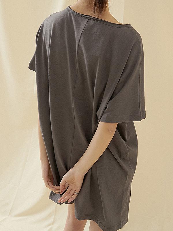 Sophisticated T-Shirt with a Clean Classic Look