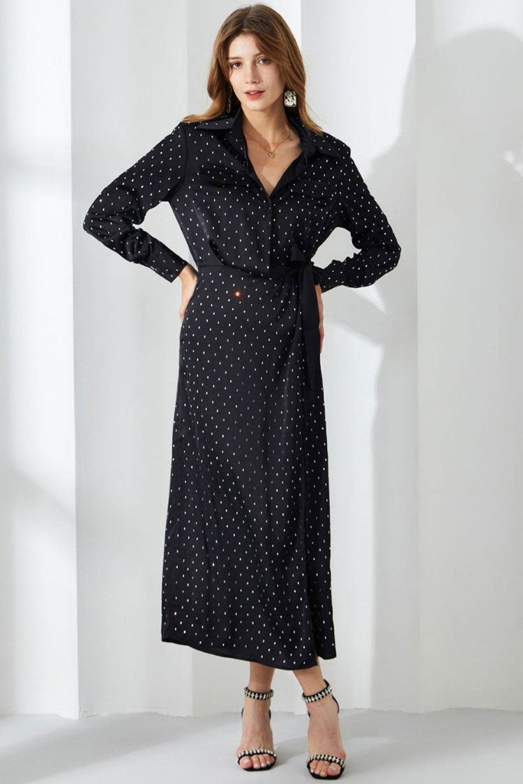 Beautifully Finished Dress in a Timeless Design