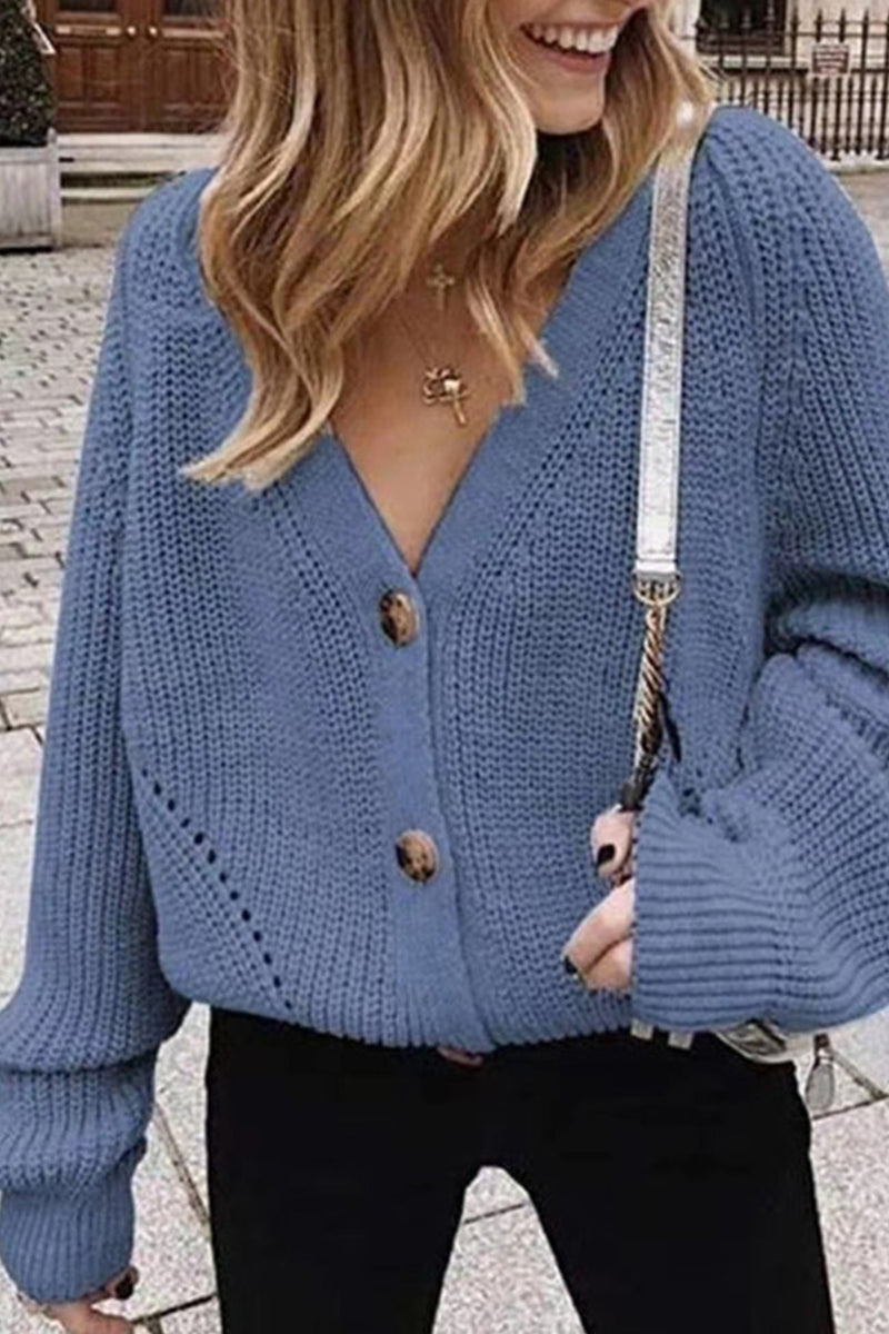Elegantly Styled Cardigan for Everyday Wear