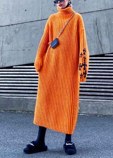 Well Tailored Sweater with a Graceful Silhouette