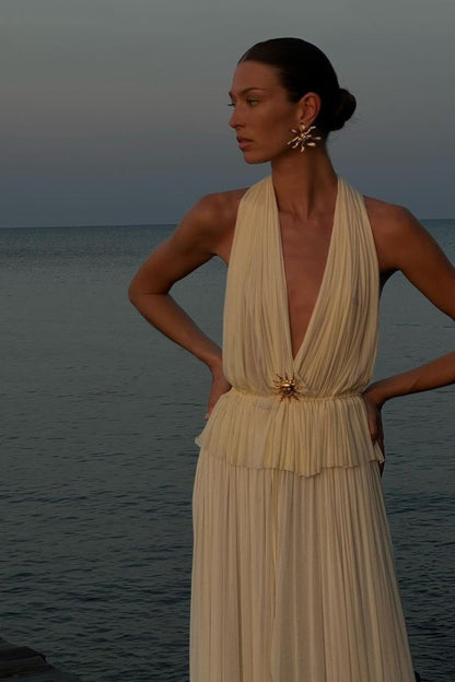 Polished Garment with an Effortless Classic Look