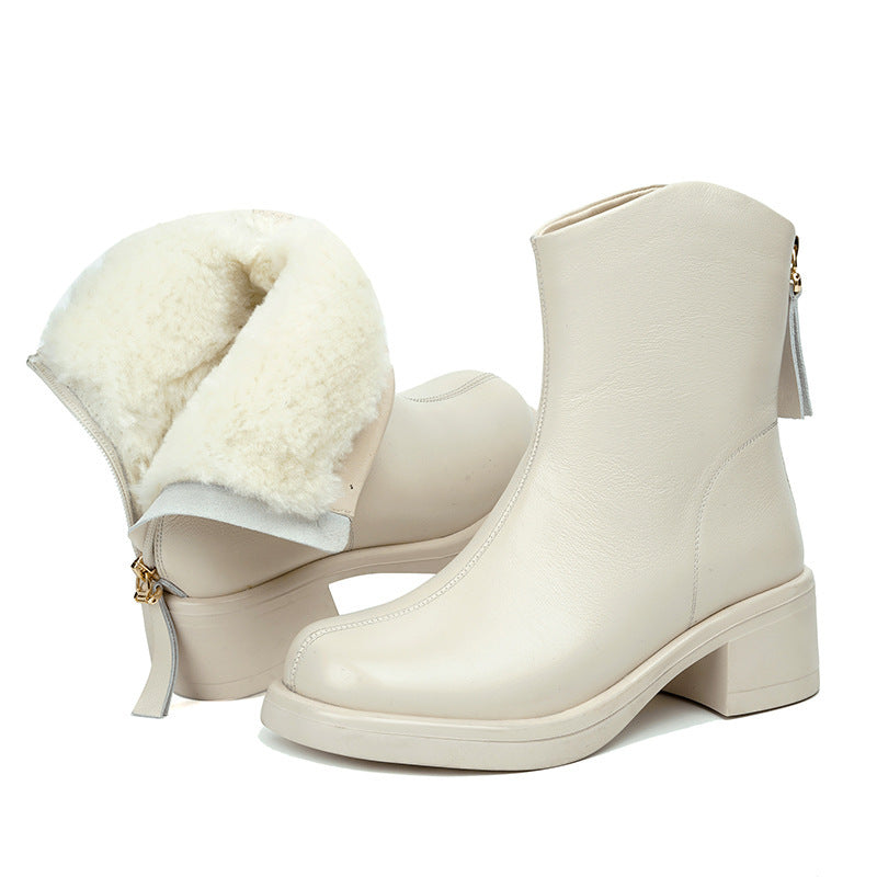 Polished Boots with an Effortless Classic Look