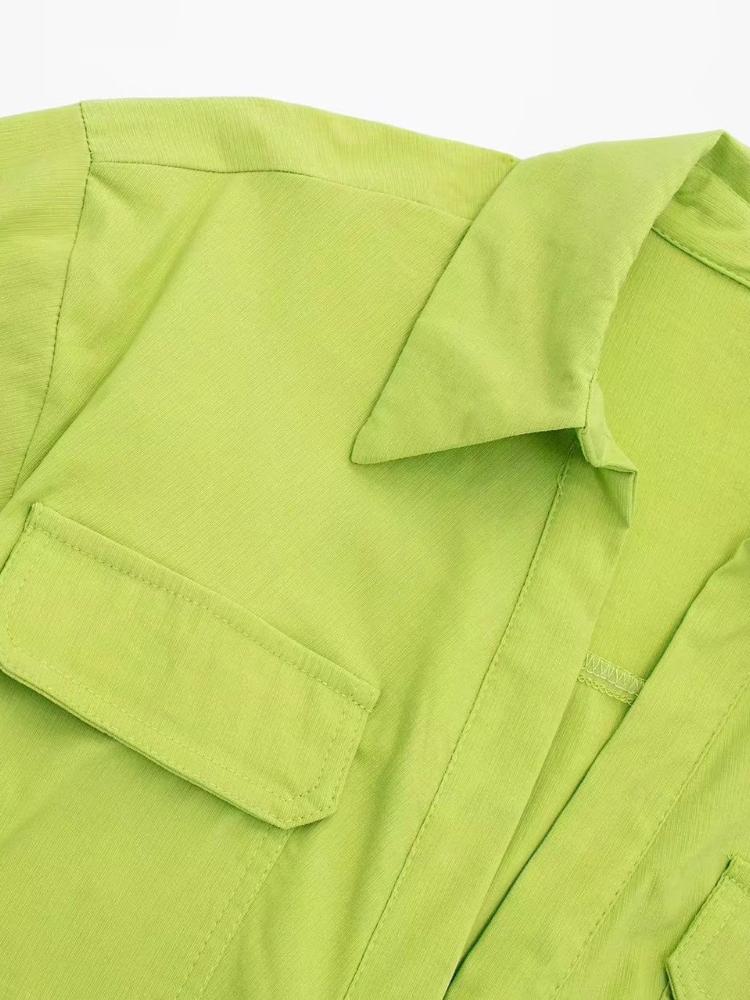 Classic Vintage Blouse with a Flattering Fit