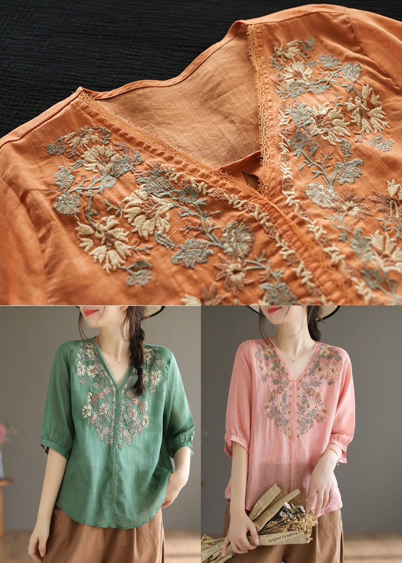 Well Tailored Top with a Graceful Silhouette