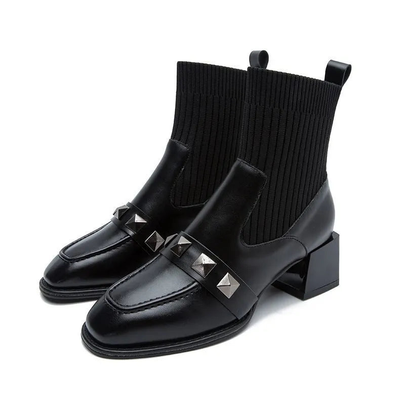 Well Tailored Boots with a Graceful Silhouette
